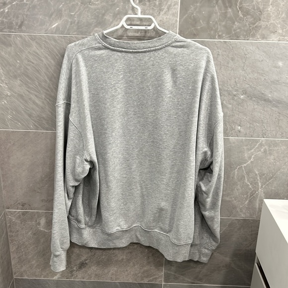 ARITZIA | TNA Terry fleece crew neck | Size Large - Picture 3 of 3
